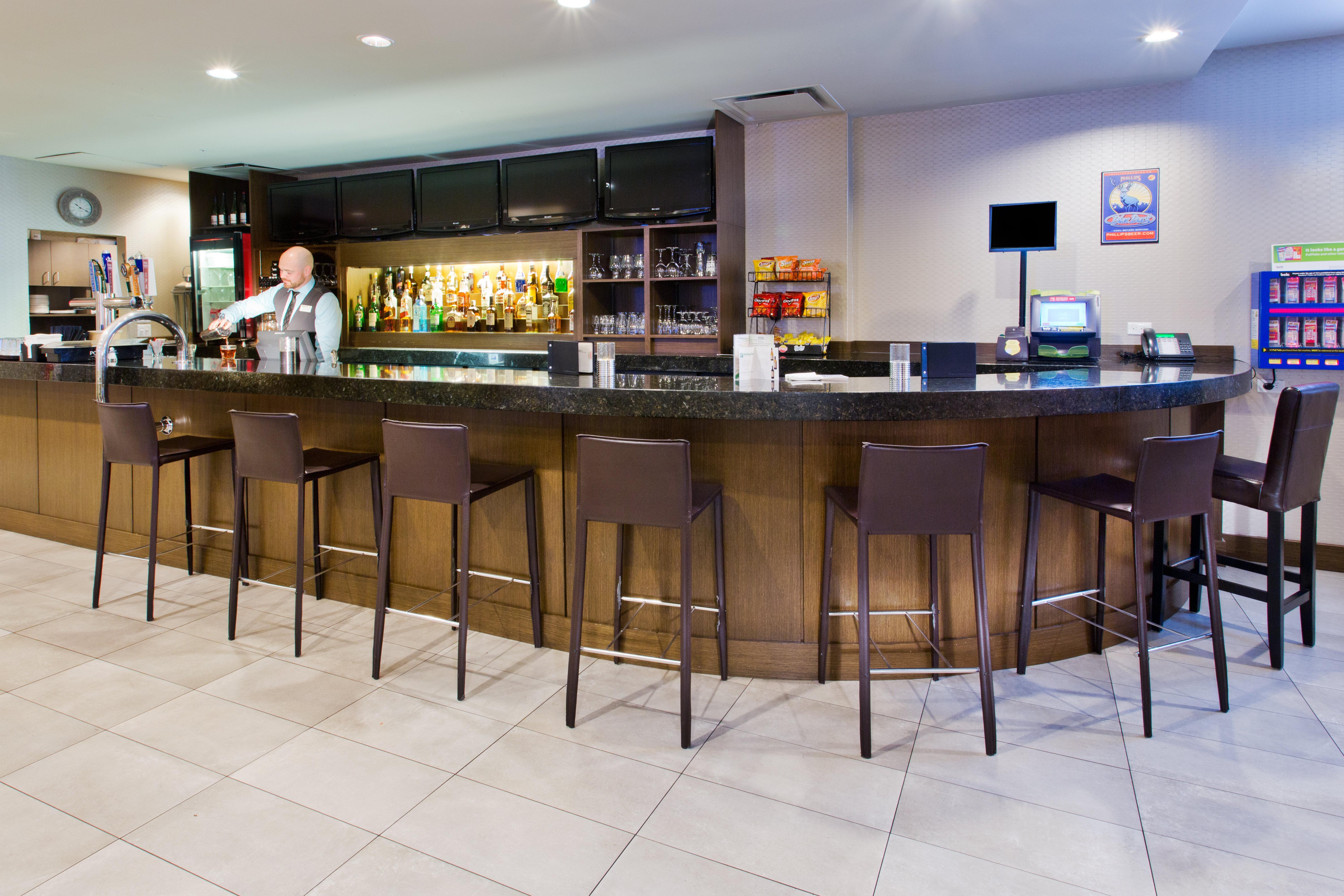 Holiday Inn Vancouver-Centre Broadway By Ihg Экстерьер фото