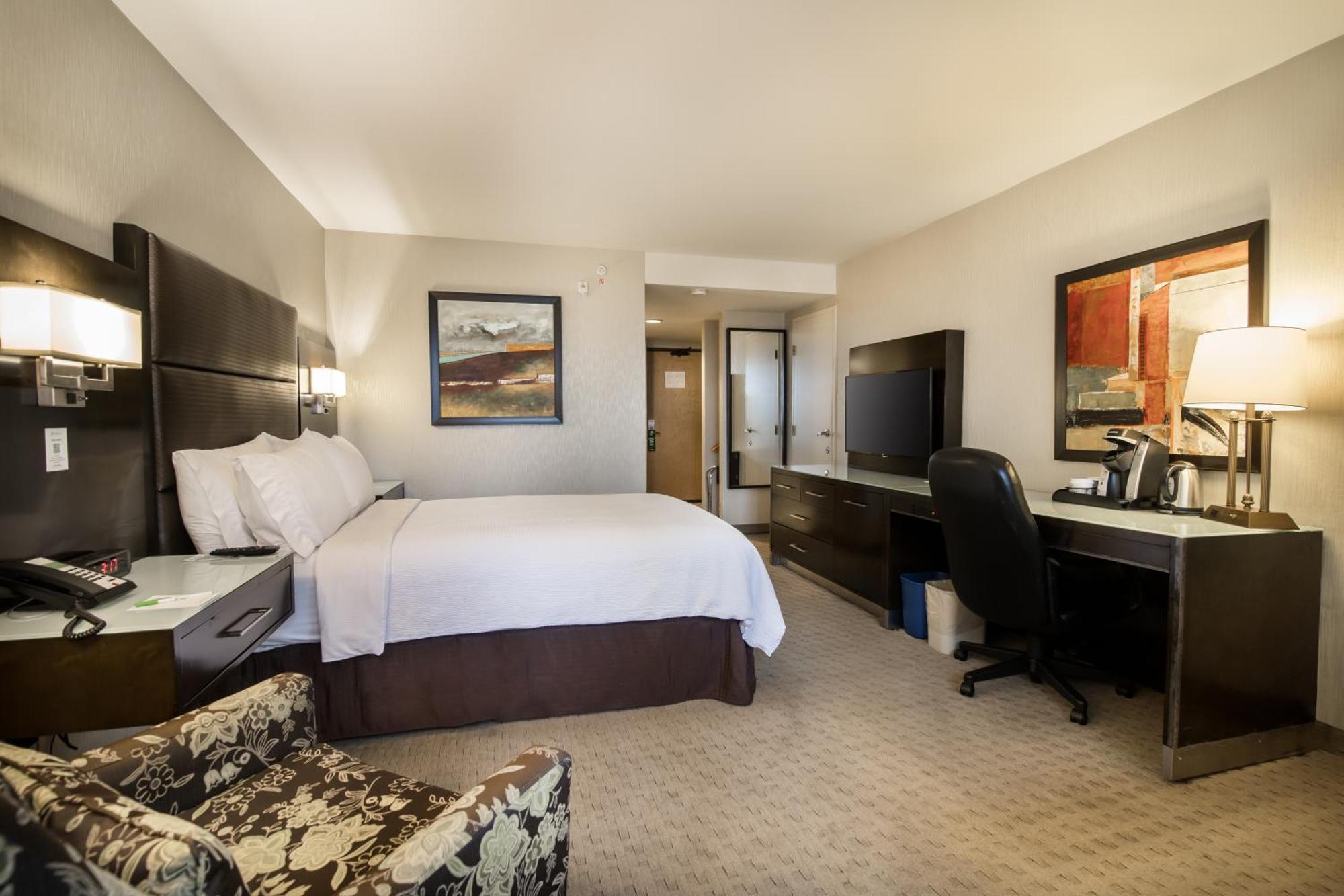 Holiday Inn Vancouver-Centre Broadway By Ihg Экстерьер фото