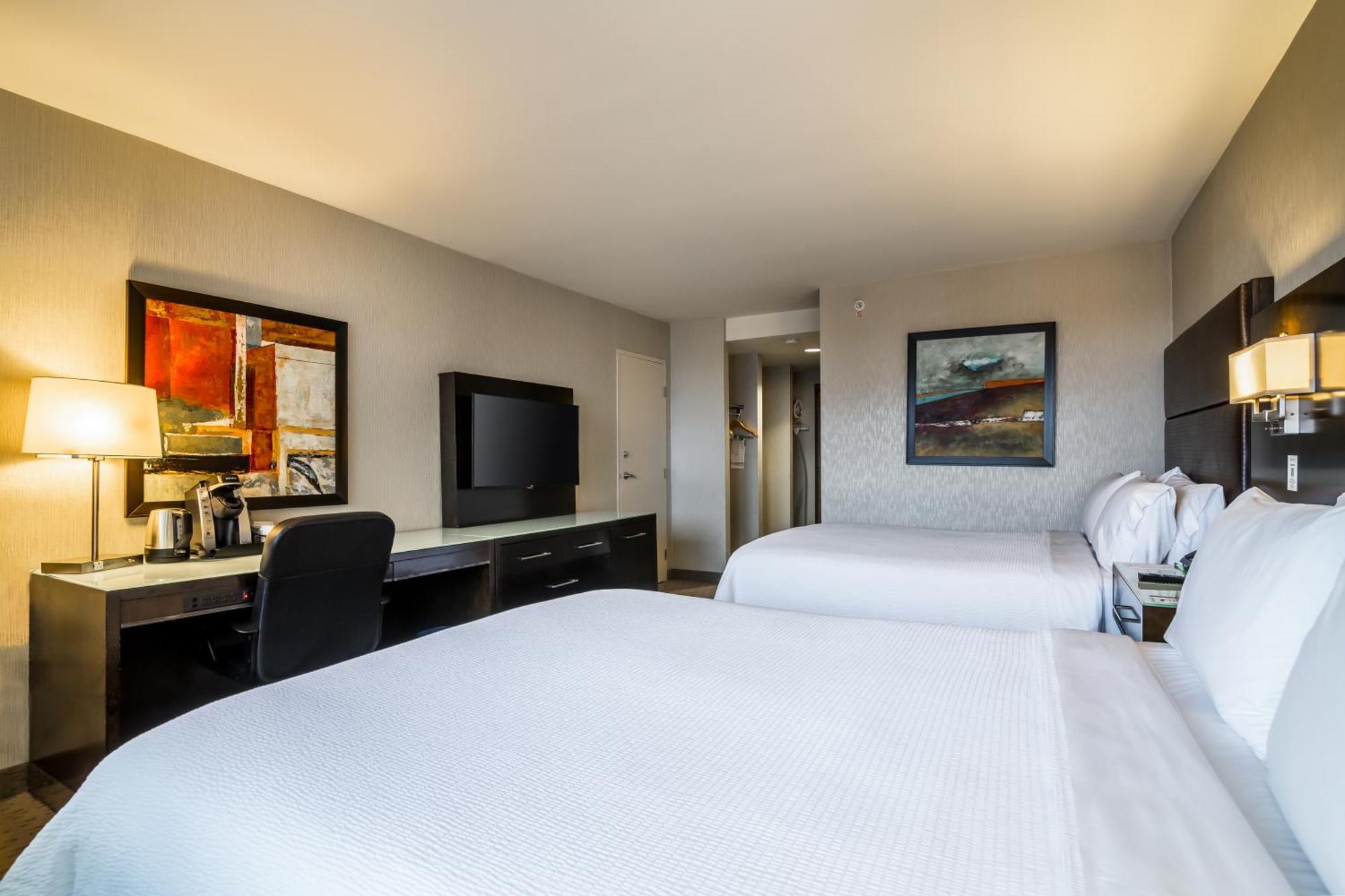 Holiday Inn Vancouver-Centre Broadway By Ihg Экстерьер фото