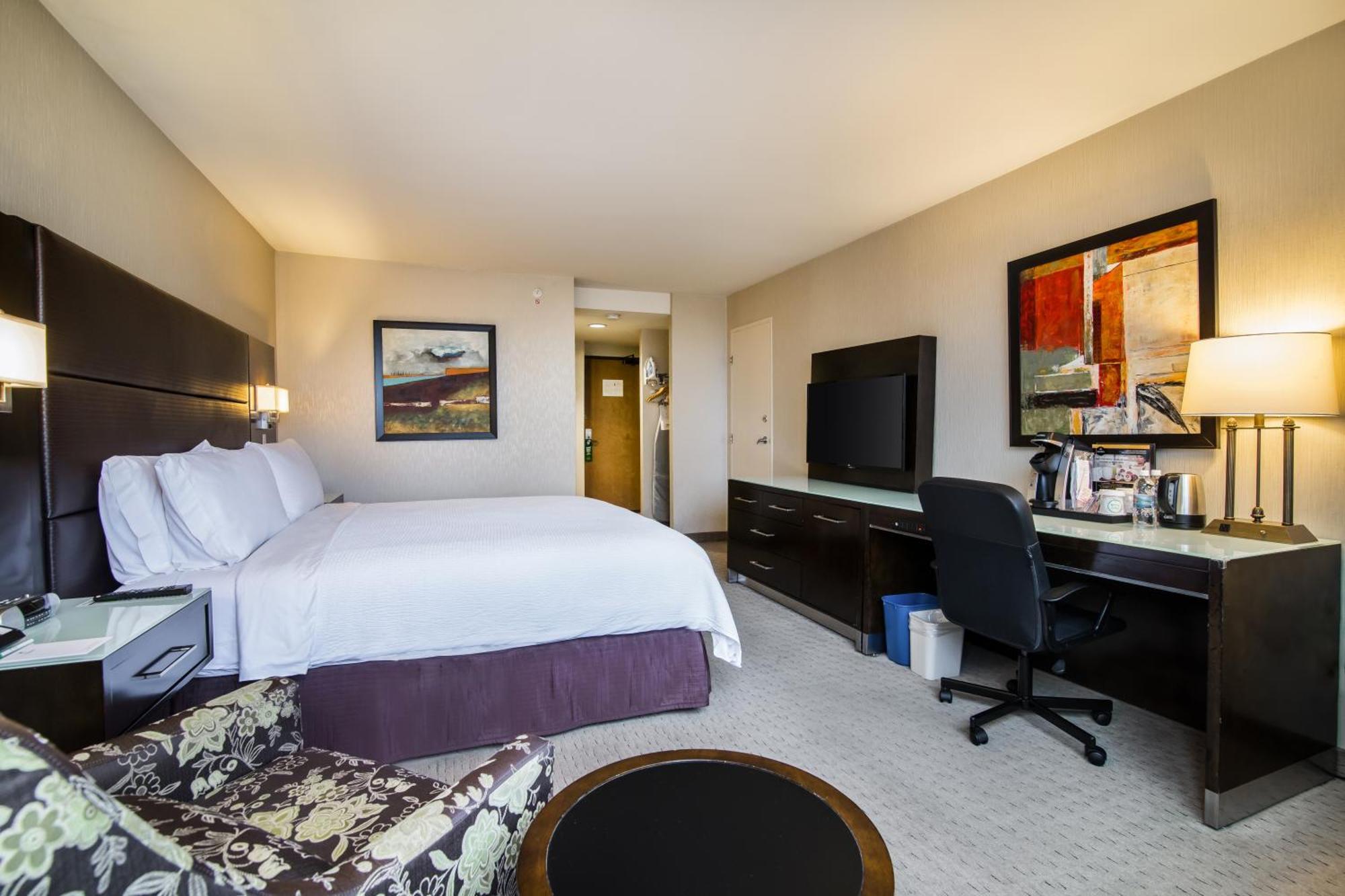 Holiday Inn Vancouver-Centre Broadway By Ihg Экстерьер фото