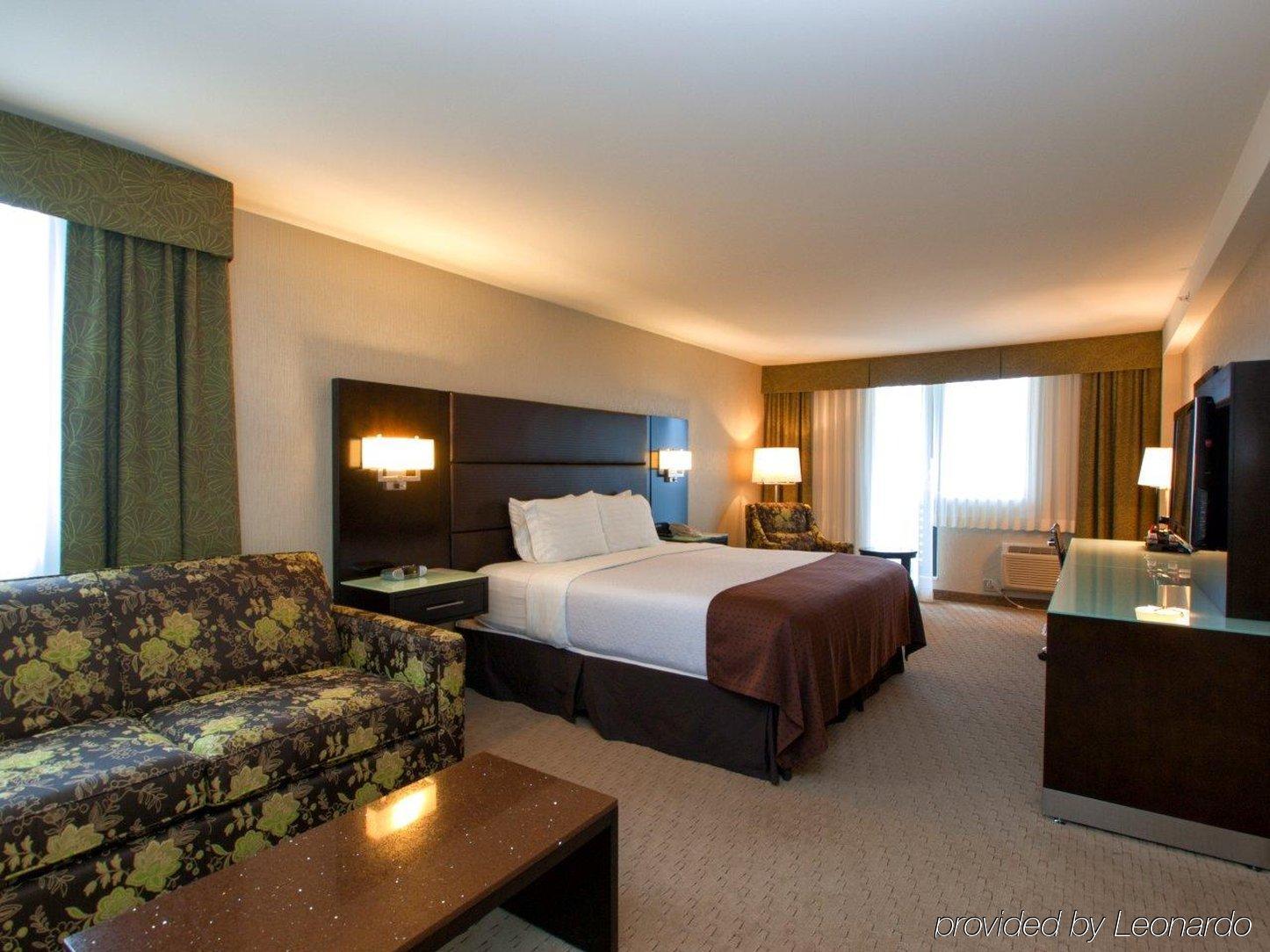 Holiday Inn Vancouver-Centre Broadway By Ihg Номер фото