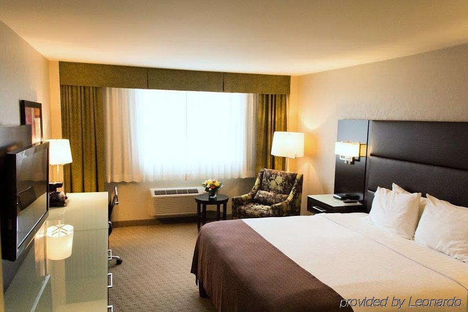 Holiday Inn Vancouver-Centre Broadway By Ihg Экстерьер фото